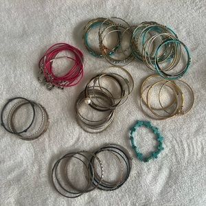 Huge lot of assorted jewelry!